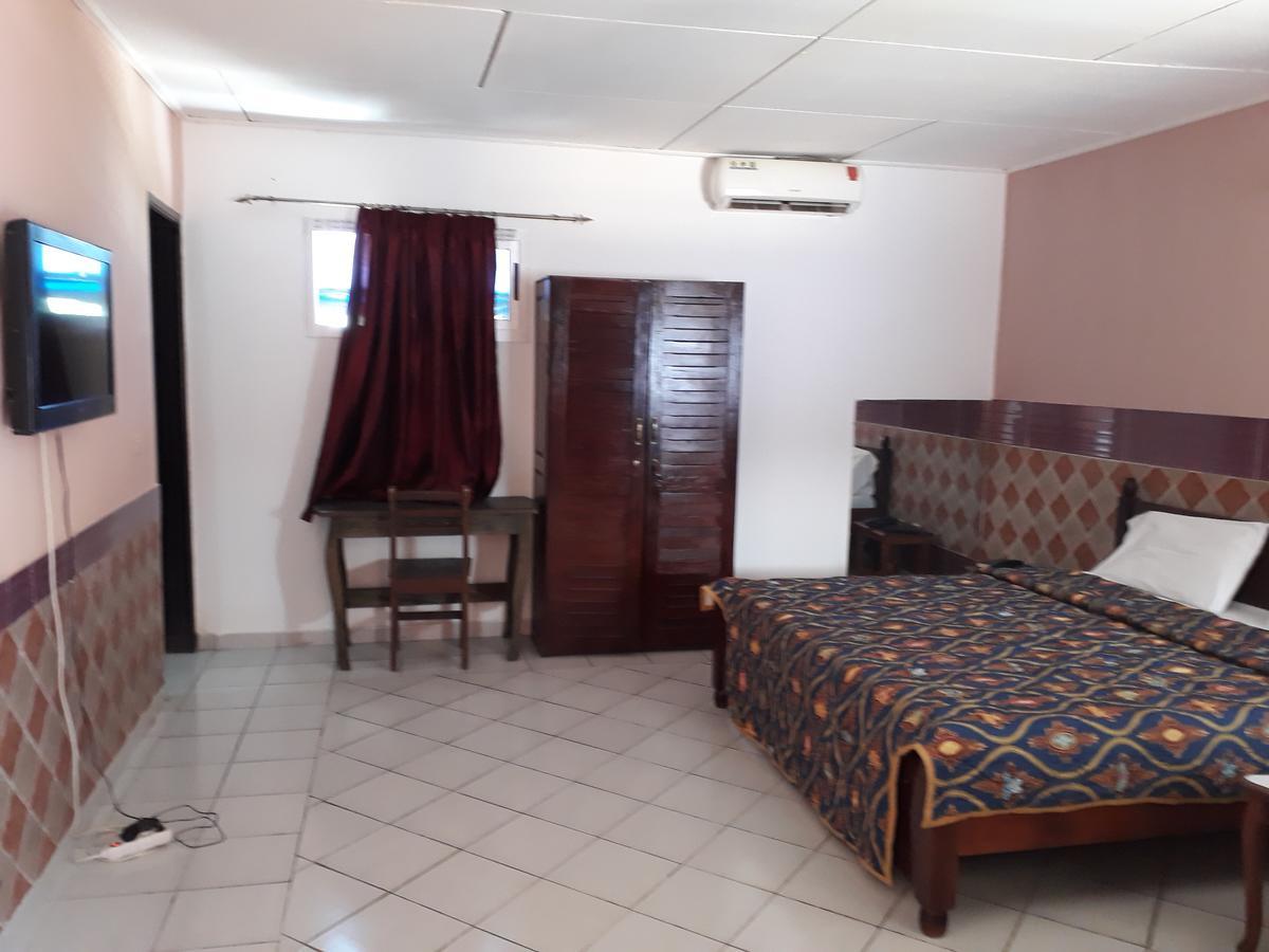 Hotel Residence Seven 7 Αμπιτζάν Εξωτερικό φωτογραφία
