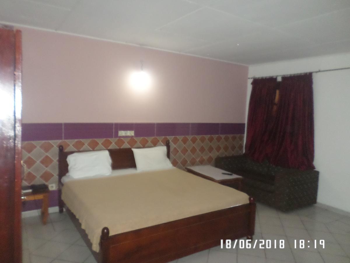 Hotel Residence Seven 7 Αμπιτζάν Εξωτερικό φωτογραφία