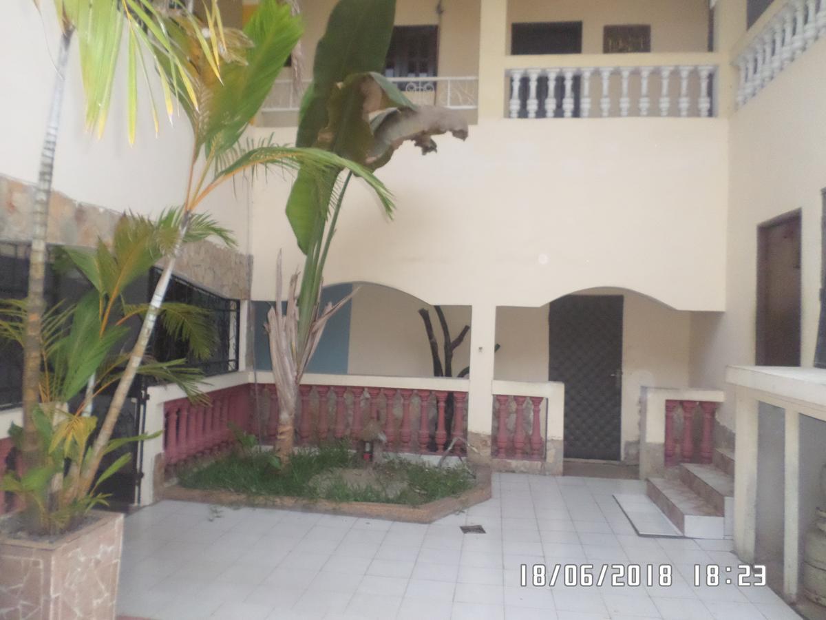 Hotel Residence Seven 7 Αμπιτζάν Εξωτερικό φωτογραφία