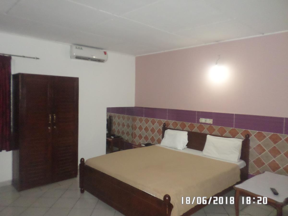 Hotel Residence Seven 7 Αμπιτζάν Εξωτερικό φωτογραφία
